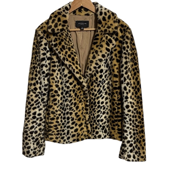 Ann Taylor Leopard Print Faux Fur Long Sleeve Jacket with Pockets - Picture 9 of 9